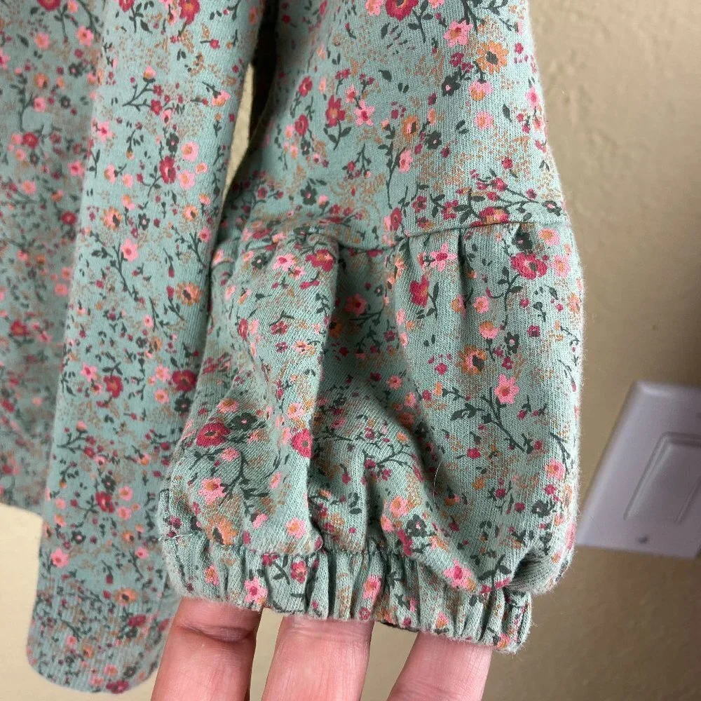 BCBGirls Girls Pullover Sweater Size 6X Floral